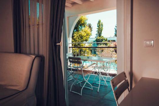 Birdsong Apartment First Floor