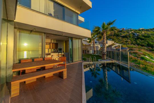 Villa Atlantic