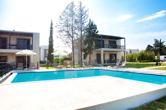 Vivien Residence
