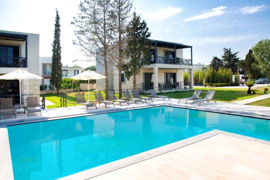 Vivien Residence