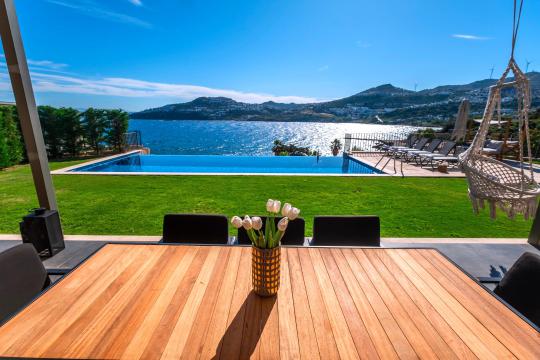 Villa Grand View Beach