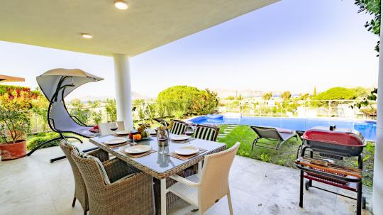 Villa Sunshine