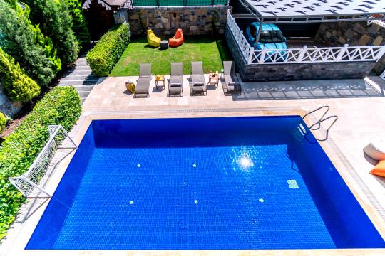 Villa Tulip
